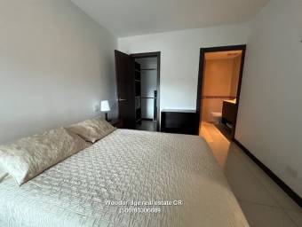 $1.300 SJ Torres Paseo Colon apartamento en alquiler amoblado /2 dormitorios