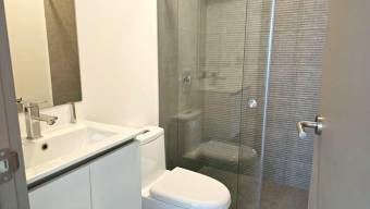 Se alquila moderno apartamento en Núcleo Sabana 26-659