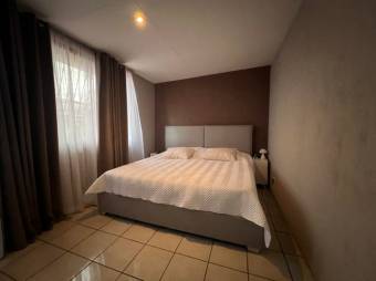 Se vende espaciosa casa con patio en Guadalupe San José 26-635