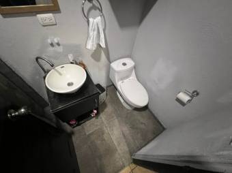 Se vende espaciosa casa con patio en Guadalupe San José 26-635