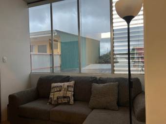 Se vende espaciosa casa con patio en Guadalupe San José 26-635