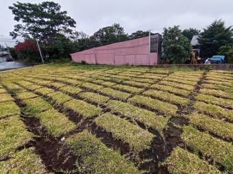 Se vende lote de 367m2 en San Pablo de Heredia 25-868