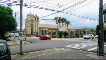 Se vende lote de 250m2 en Santa Barbara Heredia 24-826