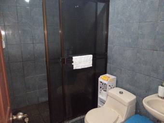 Se vende espaciosa casa en San Pablo de Heredia 26-617