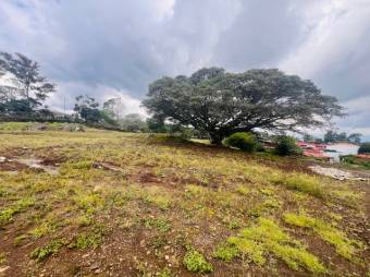 Se vende amplio lote de 1.7 hectáreas en Barva de Heredia 25-957