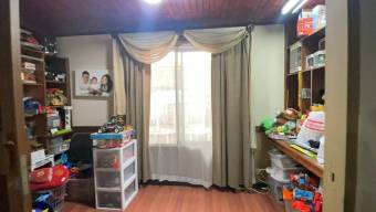 Se vende espaciosa casa con uso mixto en San Juan de Heredia 26-76