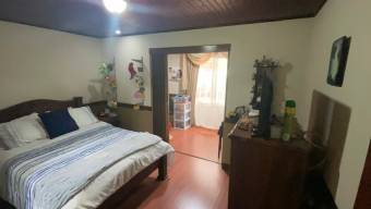 Se vende espaciosa casa con uso mixto en San Juan de Heredia 26-76