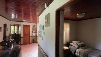Se vende espaciosa casa con uso mixto en San Juan de Heredia 26-76