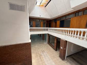 Se vende amplia plaza comercial para inversión en Heredia 26-555, $ 800,000, 1, Heredia, Heredia