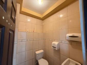 Se vende amplia plaza comercial para inversión en Heredia 26-555, $ 800,000, 1, Heredia, Heredia