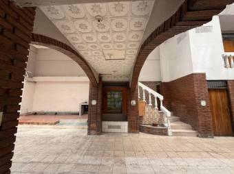 Se vende amplia plaza comercial para inversión en Heredia 26-555, $ 800,000, 1, Heredia, Heredia