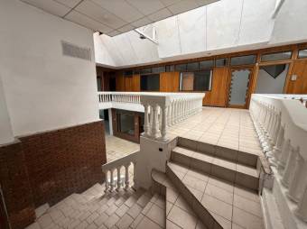 Se vende amplia plaza comercial para inversión en Heredia 26-555, $ 800,000, 1, Heredia, Heredia