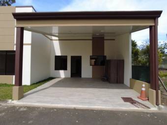 Se vende moderna casa en residencial de San Rafael de Heredia 26-160
