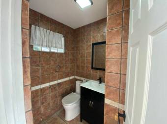 Se vende espaciosa casa en condominio de San Antonio de Belén 25-1494 