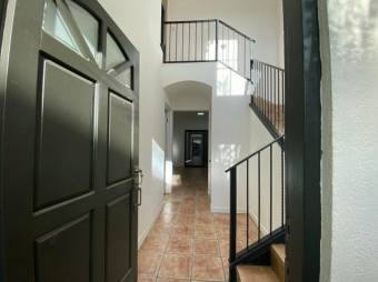 Se vende espaciosa casa en condominio de San Antonio de Belén 25-1494 