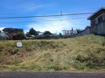 Se vende lote de 977m2 en Concepción de Heredia 25-1858