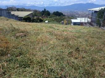 Se vende lote de 977m2 en Concepción de Heredia 25-1858