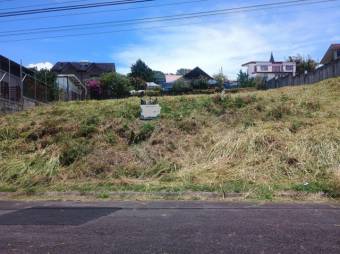 Se vende lote de 977m2 en Concepción de Heredia 25-1858