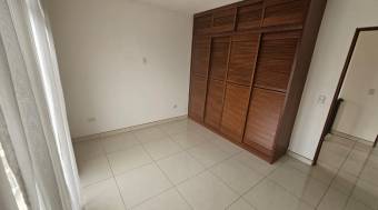 Vendo casa en Condominio La Guacima Arriba.