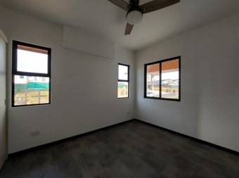 Se vende espaciosa casa con amplio patio en San Rafael de Alajuela 25-1671
