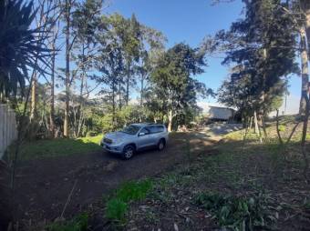 Se vende amplio lote de 3,400m2 en San Miguel de Heredia 25-129
