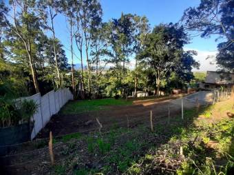 Se vende amplio lote de 3,400m2 en San Miguel de Heredia 25-129