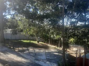 Se vende amplio lote de 3,400m2 en San Miguel de Heredia 25-129