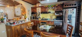 MLS-26-27 LS VENTA EDIFICIO CON LOCALES COMERCIALES Y APARTAMENTOS HEREDIA CENTRO