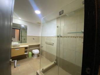 Se alquila moderno apartamento en condominio de Rio Oro 26-675