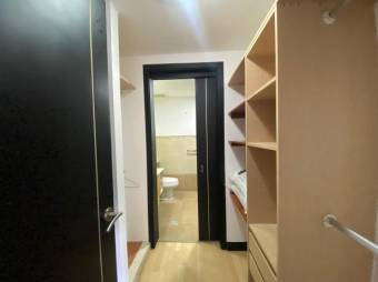Se alquila moderno apartamento en condominio de Rio Oro 26-675