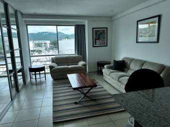 Se alquila moderno apartamento en condominio de Santa Ana 26-770