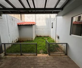 House for sale in Condominio Solem, Ciudad Colón, Mora, San José. Bank-owned property.