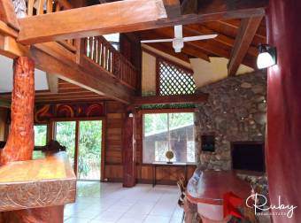 En Venta The Jungle Mansion  en Playa Negra de Puerto Viejo, Talamanca