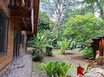 En Venta The Jungle Mansion  en Playa Negra de Puerto Viejo, Talamanca