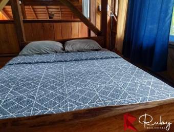 En Venta The Jungle Mansion  en Playa Negra de Puerto Viejo, Talamanca