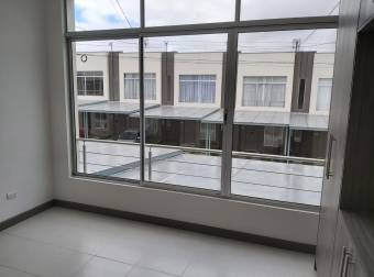 Condominio cerca del Cristo de Sabanilla