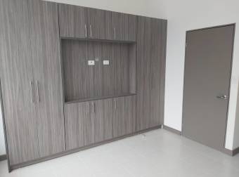 Condominio cerca del Cristo de Sabanilla