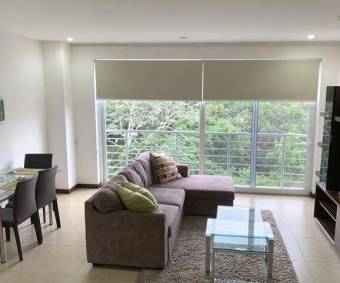 Se alquila apartamento en condominio de Guachipelín Escazú 26-755