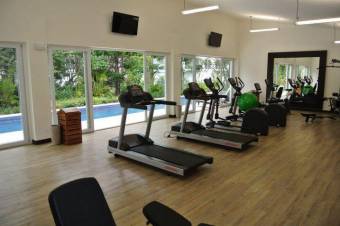 Se alquila apartamento en condominio de Guachipelín Escazú 26-755