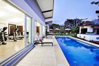 Se alquila apartamento en condominio de Guachipelín Escazú 26-755