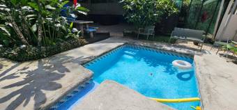 Se alquila espaciosa casa en condominio de Ciudad Colon 26-757