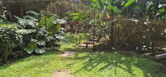 Se alquila espaciosa casa en condominio de Ciudad Colon 26-757