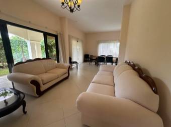 Venta de Elegante Casa Amueblada en Ciudad Colón, Mora / Mls. 27-566 OFC JB