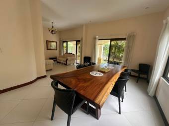 Venta de Elegante Casa Amueblada en Ciudad Colón, Mora / Mls. 27-566 OFC JB
