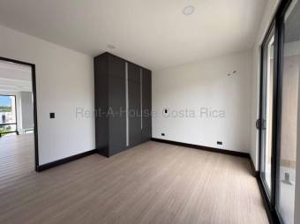Venta de Moderna Casa a Estrenar en Ulloa, Heredia / Mls. 26-1451 OFC JB