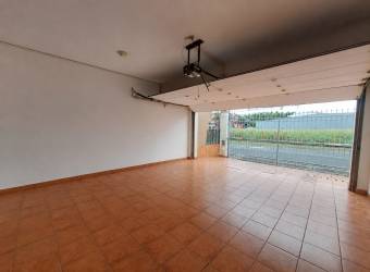 Se vende casa con uso de suelo comercial en freses curridabat Se vende casa con uso de suelo comercial en freses curridabat