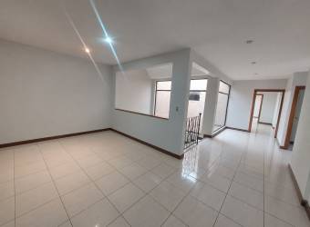 Se vende casa con uso de suelo comercial en freses curridabat Se vende casa con uso de suelo comercial en freses curridabat