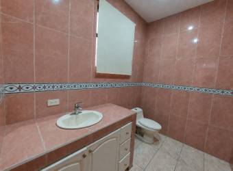 Se vende casa con uso de suelo comercial en freses curridabat Se vende casa con uso de suelo comercial en freses curridabat