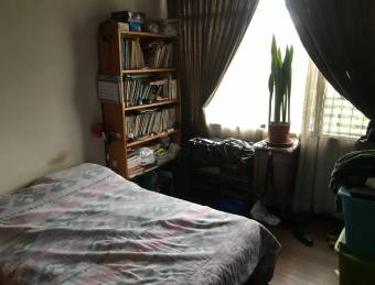 Venta de señorial casona con amplias áreas verdes en Escazú #25-244 GS