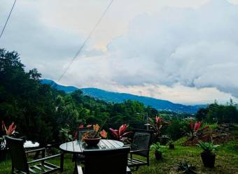 Venta de amplia propiedad con casas y naturaleza en San Antonio de Escazú #26-958 GS